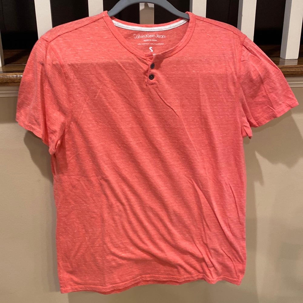 Calvin Klein Jeans Coral Tee Shirt Size Small